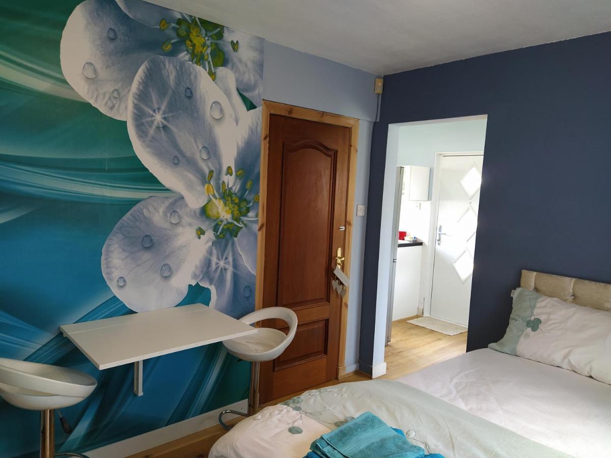 Self Catering Studio Flat Leilighet Edinburgh Eksteriør bilde
